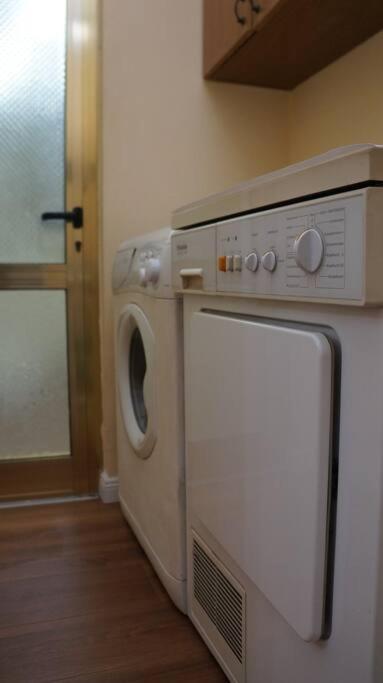 Alle'S M Shyri Studio Apartment ティラナ エクステリア 写真
